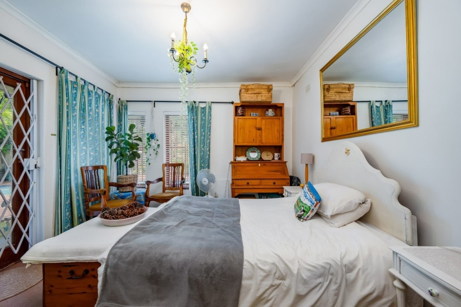 6 Bedroom Property for Sale in Golden Acre Western Cape